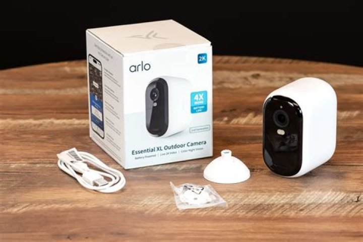 Can Arlo be plugged in all the time?