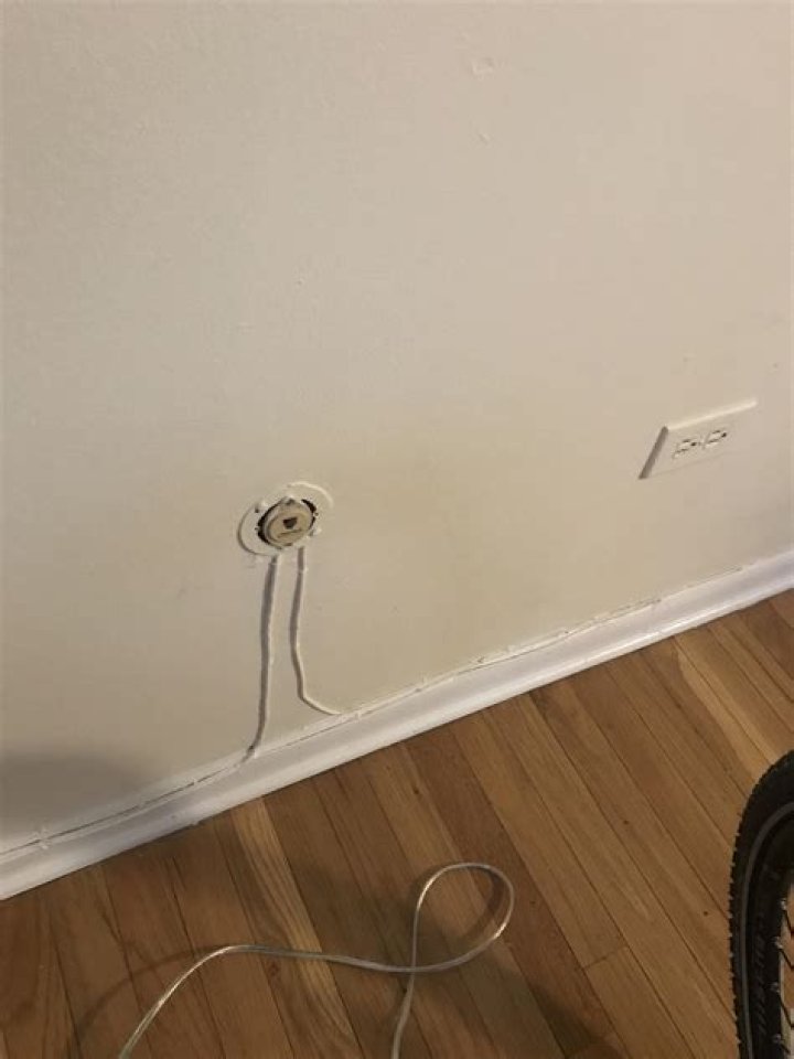 Can telephone wires electrocute?
