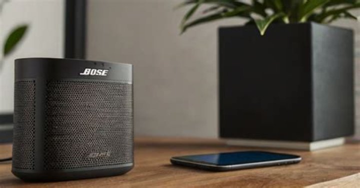 Can you connect MacBook Air to Bose speaker?