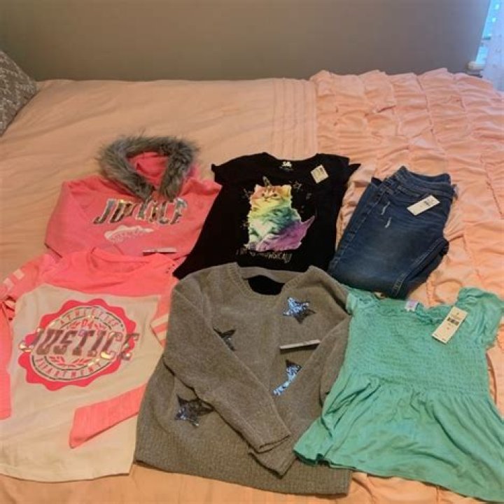 Can you still order clothes from Justice?