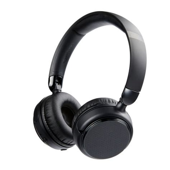 Can you use Bluetooth headphones with Denon AV?