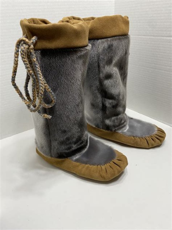 Do they make mukluks for men?