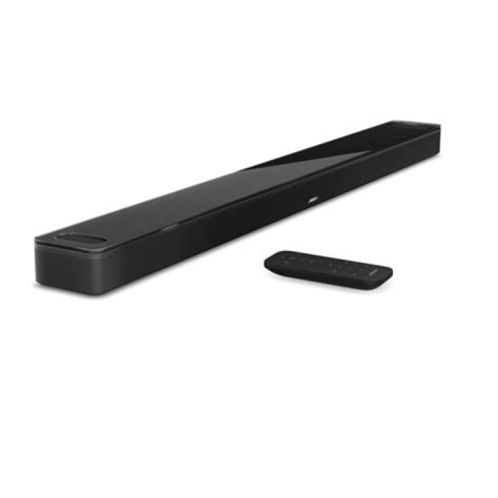 Does Bose Soundbar 700 have surround sound?