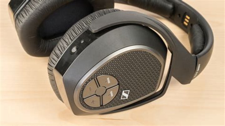 Does Sennheiser RS 175 have Bluetooth?