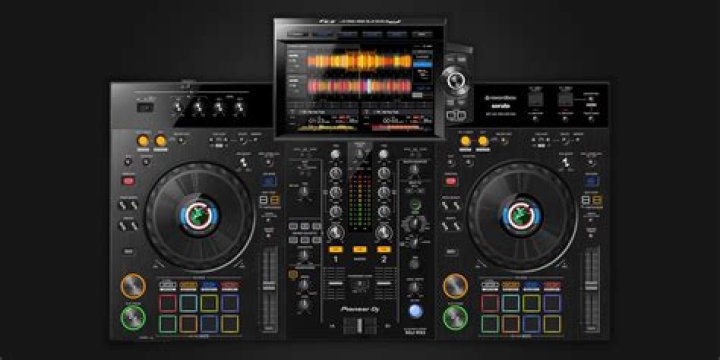 Does XDJ Rx work with Serato?