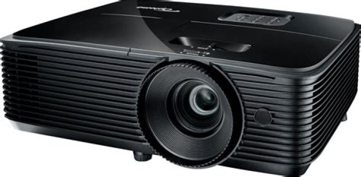 How big is the Optoma hd143x 1080p projector?