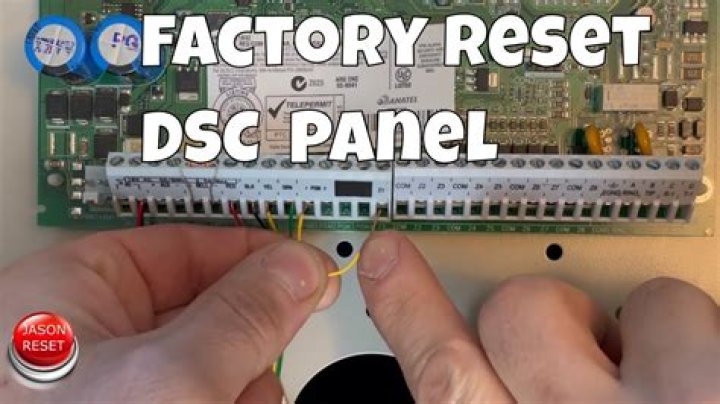 How can I change my DSC 1616 installer code?