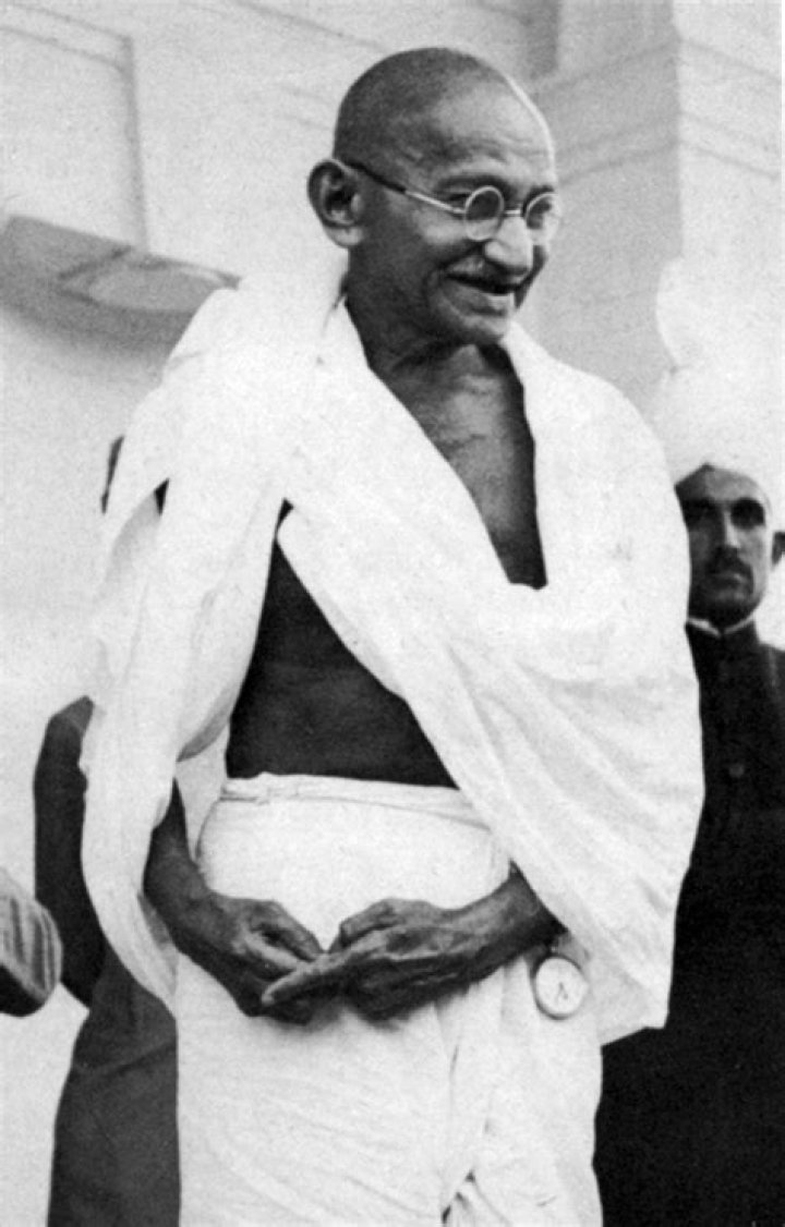 How did Gandhi make his own clothes?