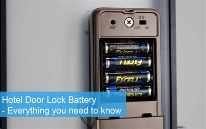 How do I change the battery in my CPI keypad?