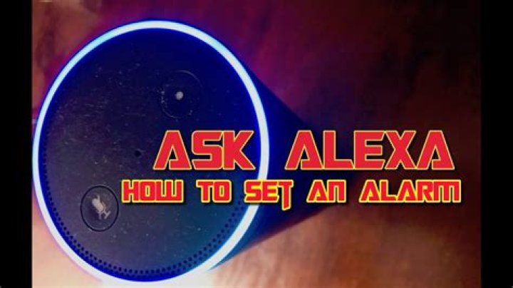 How do I manually set an alarm with Alexa?