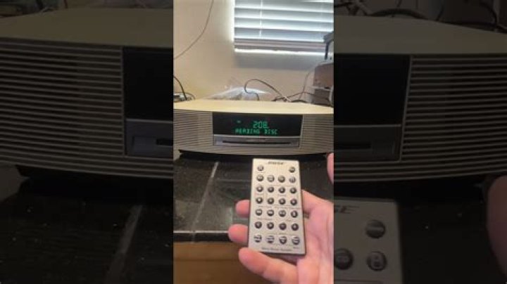 How do I reset my Bose radio CD player?
