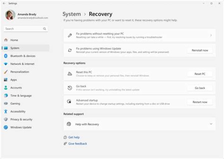 How do I reset my Bose revolver?