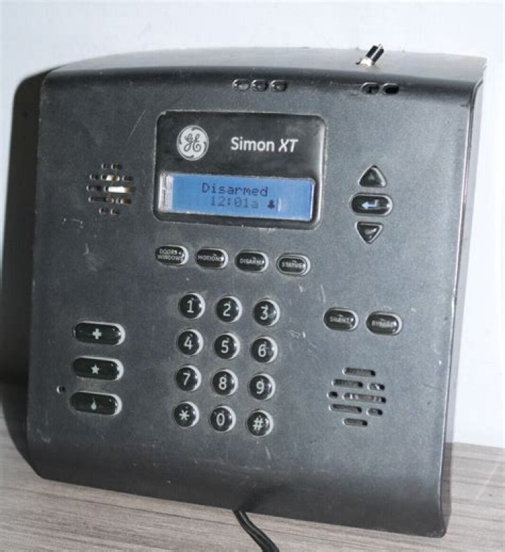 How do I reset my GE Simon XT?