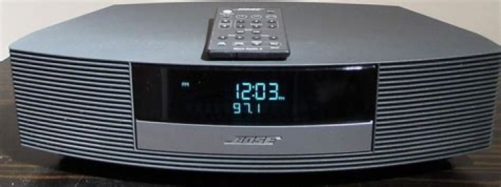 How do I turn off Bose Wave radio?
