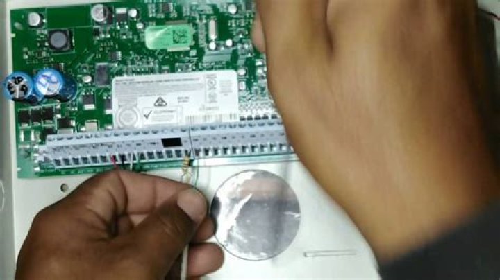 How do you change a user code on a DSC 1832?