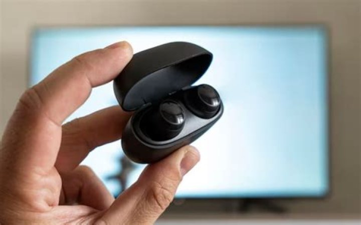 How do you connect wireless earbuds to TV?