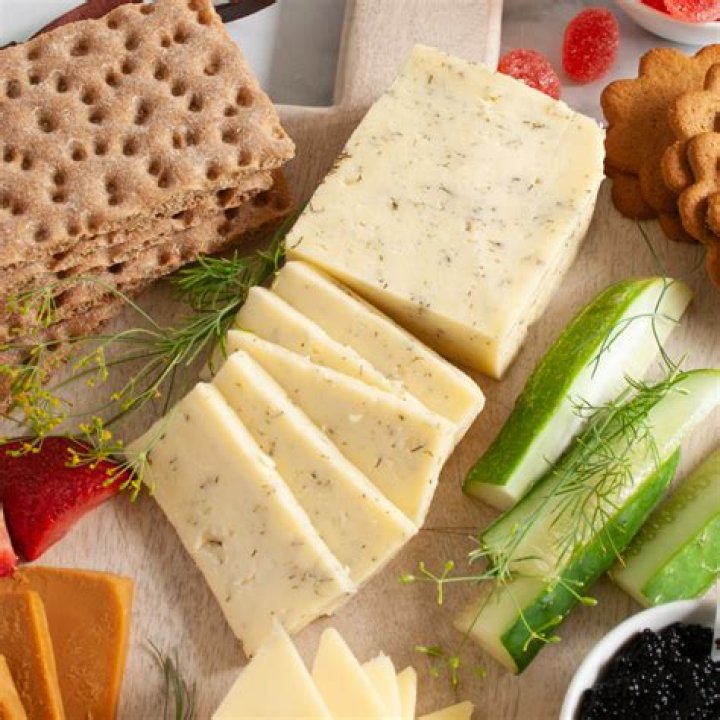 How do you cut Havarti cheese?