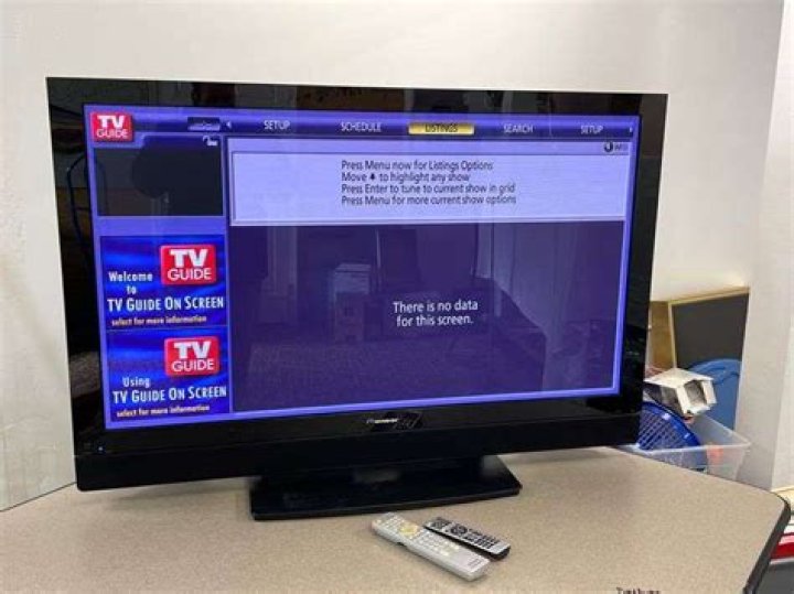 How do you hook up a Pioneer plasma TV?
