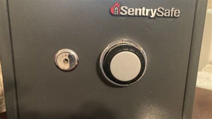 How do you open a Sentry Safe h2100?