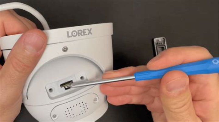 How do you reset a Lorex?