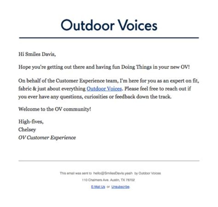 How do you respond to a customer message?