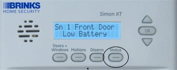How do you turn off the trouble beeping on Simon XT?