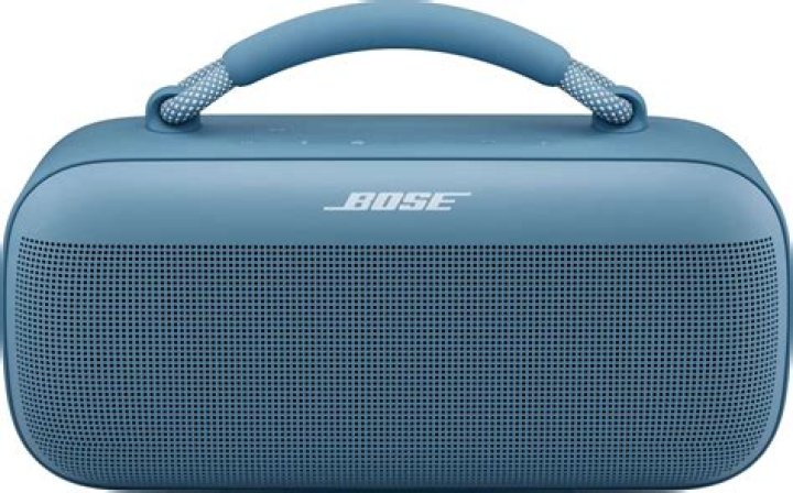 How long does a Bose portable Bluetooth speaker last?