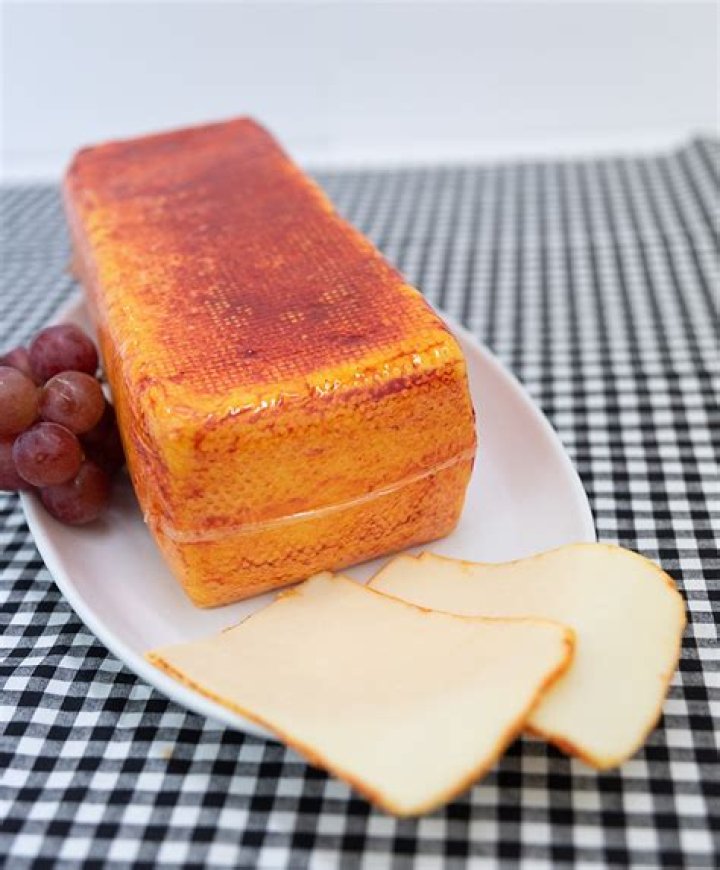 How long is deli Muenster cheese good?