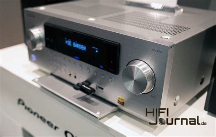 How many HDMI inputs does pioneer sc-lx502 have?