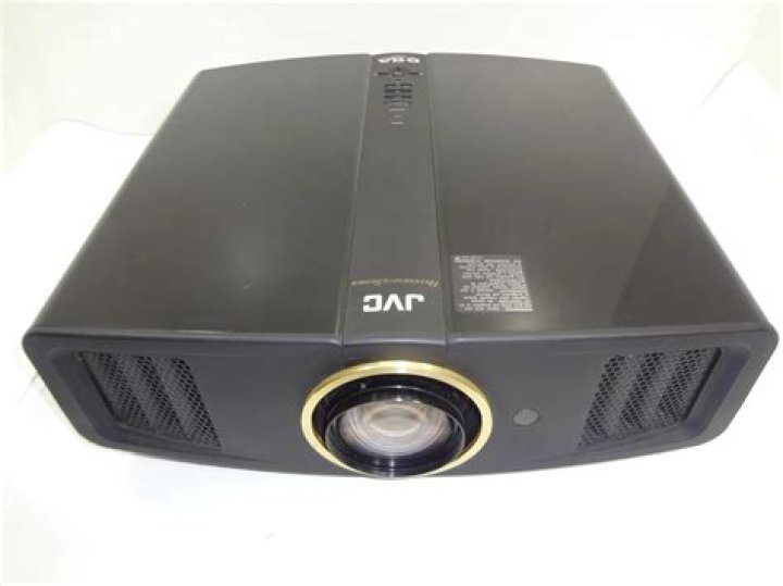 How many lumens does JVC dla-rs2 projector have?