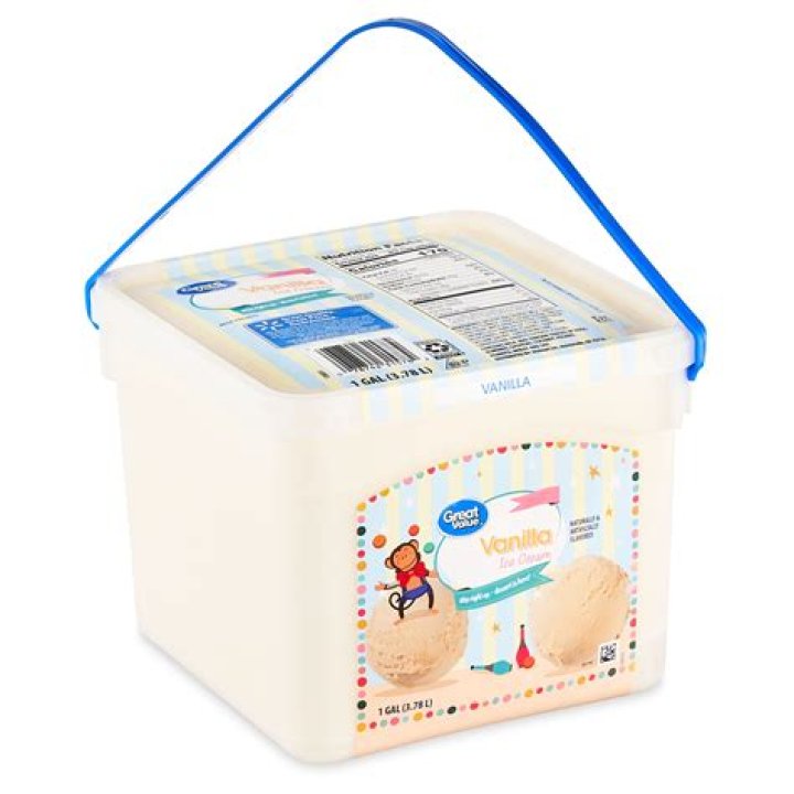 How many scoops of ice cream are in a 3 gallon tub?