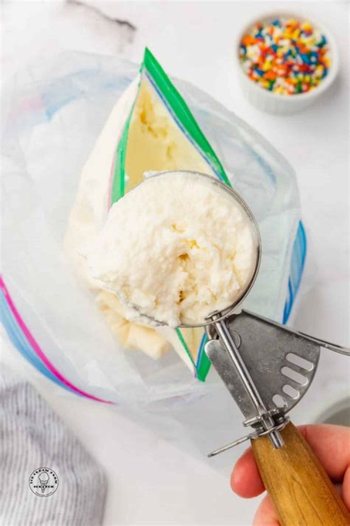 How to prevent ice cream from crystallizing in the freezer?