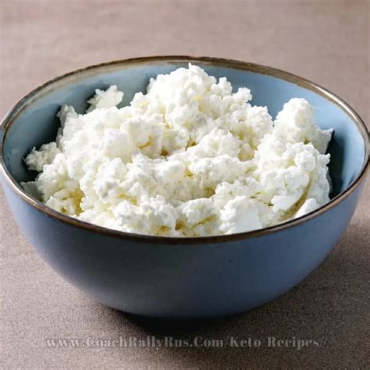 Is cheese cream and cream cheese the same?