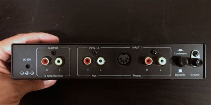 Is phono input the same as AUX?