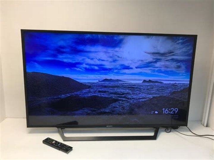 Is Sony KDL 60r550a a smart TV?