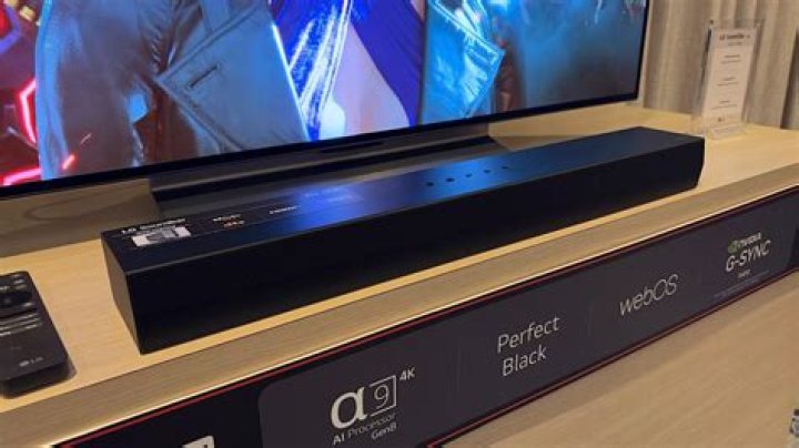Is the LG sound bar compatible with Bluetooth?