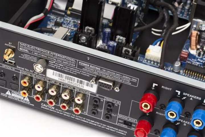 Is the NAD c 368 a stereo amplifier?
