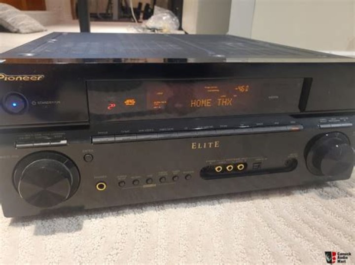 Is the Pioneer Elite vsx-91txh included remote?