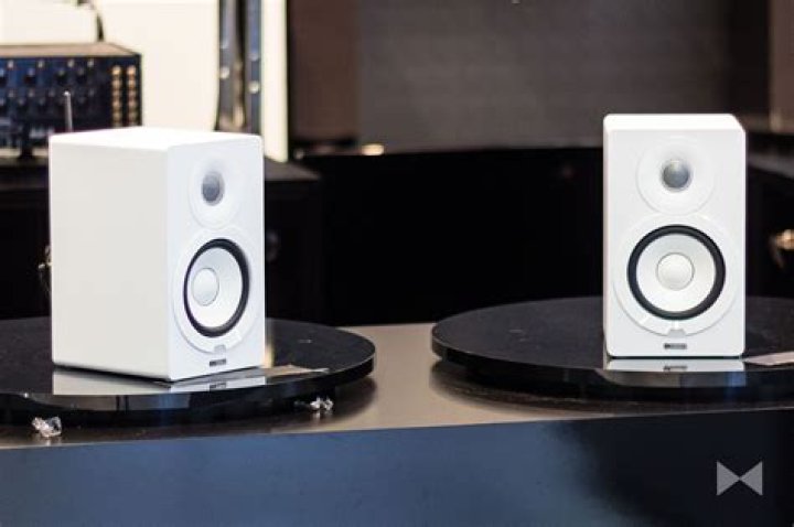 Is the Yamaha nx-n500 a passive or active speaker?
