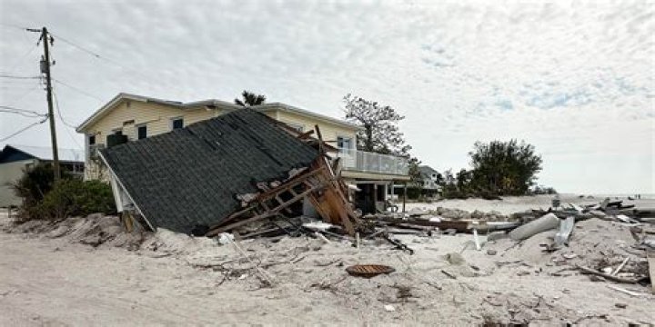 What damage did the 2012 Hurricane Sandy cause?