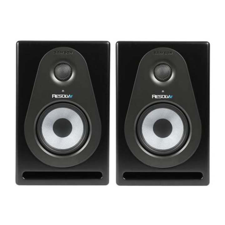 What do you need to know about Samson resolv monitors?