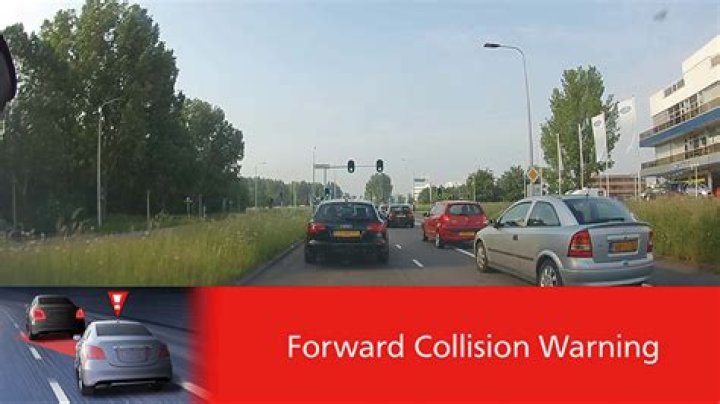 What does the safety alert do on the drv-n520?