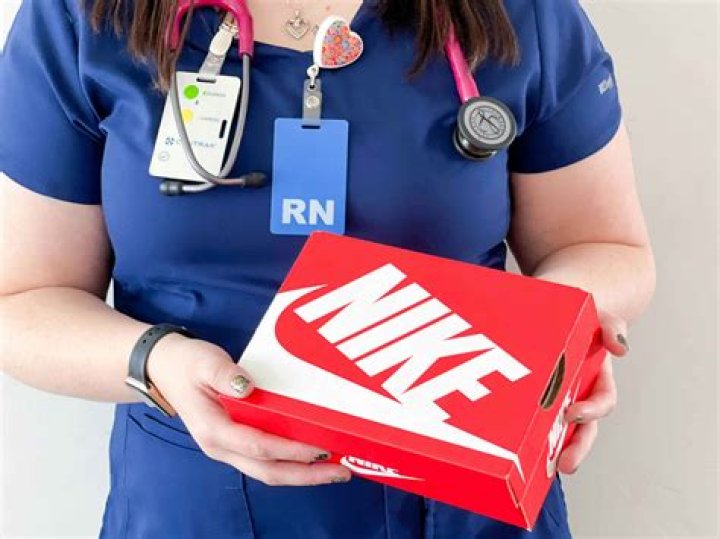 What is the Bose discount for healthcare workers?