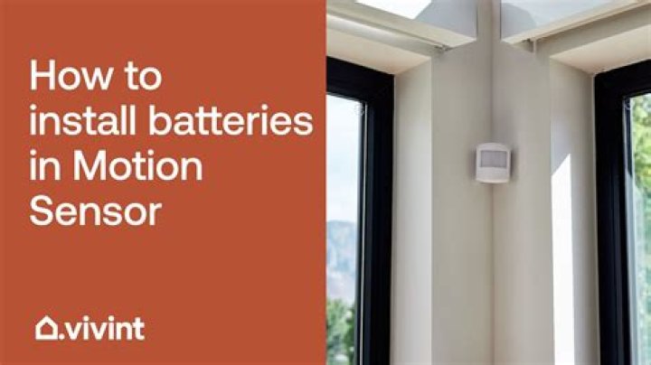 What kind of batteries do vivint motion sensors use?