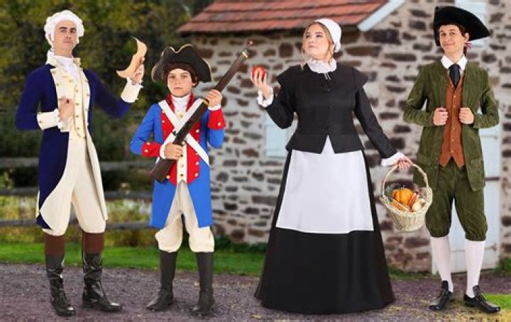 What kind of clothes did the colonists wear?