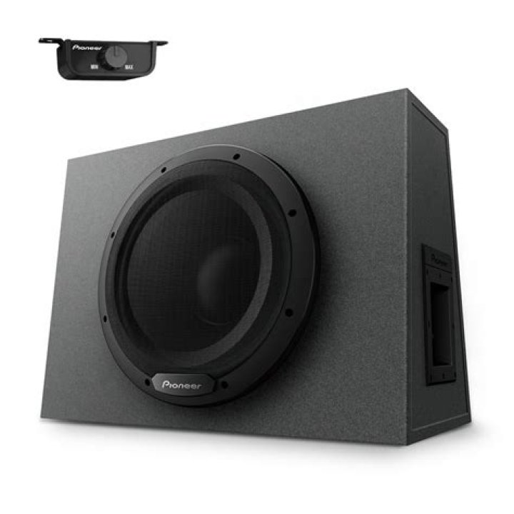 What kind of woofer does pioneer wx1210a use?
