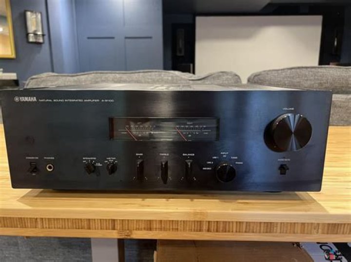 What makes the Yamaha a-s1100 HiFi so special?