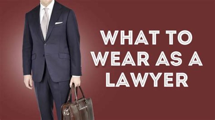 What should an attorney wear to a court appearance?