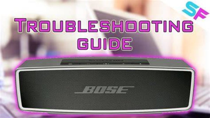What to do if Bose SoundLink red light is flashing?