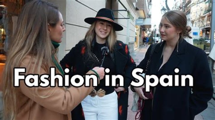 What type of clothes do Spain people wear?